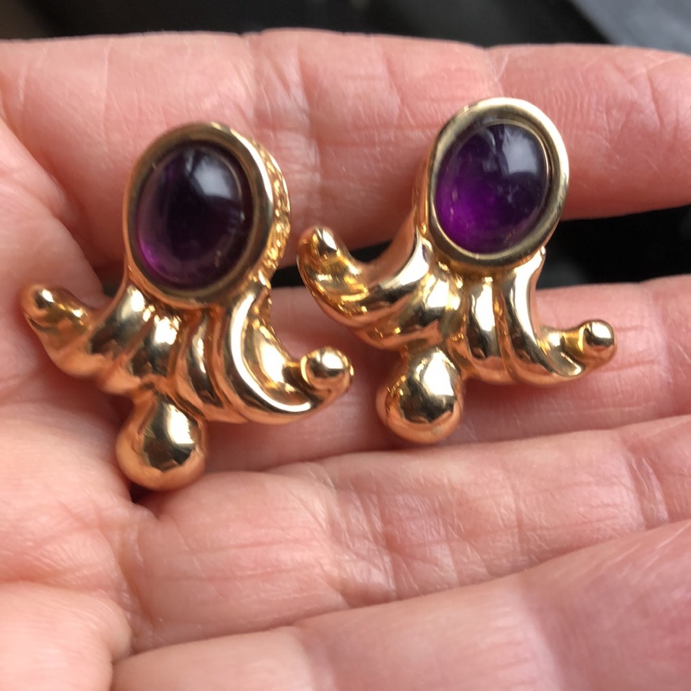 Pair of Italian 14kt hollow yellow gold and amethyst earrings…..no backs - Picture 11 of 11